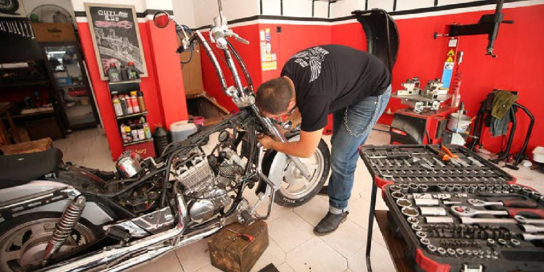 Tamirci bulamadı, kendi motorunu onararak başladı! Mecburiyetten mesleğe: Şimdi yeni kariyer yolunda… 2